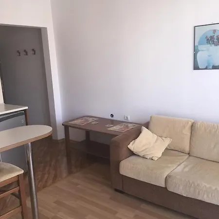 Aven House Апартамент