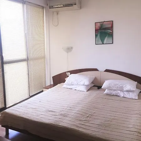 Апартамент Aven House Слънчев бряг